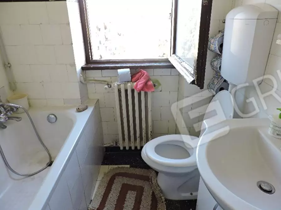 Immagine 12 di Appartamento in vendita  in Via Amedeo Carisio 14 a Verona