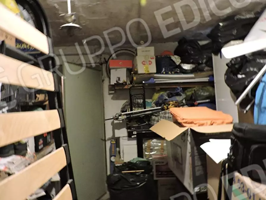 Immagine 19 di Appartamento in vendita  in Via Amedeo Carisio 14 a Verona