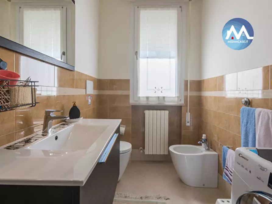 Immagine 12 di Appartamento in vendita  in Via Santerno a Pesaro