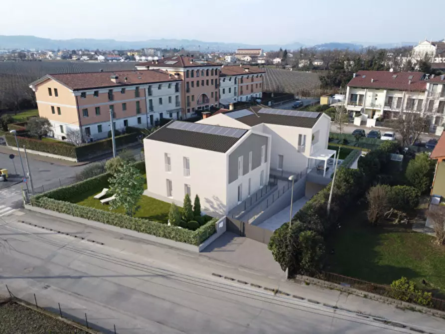 Immagine 1 di Appartamento in vendita  in Via Giuseppe Mazzini a Altavilla Vicentina