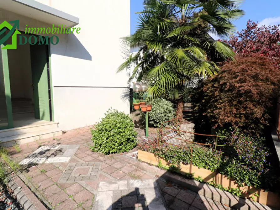 Immagine 1 di Appartamento in affitto  in via Borgosesia a Schio