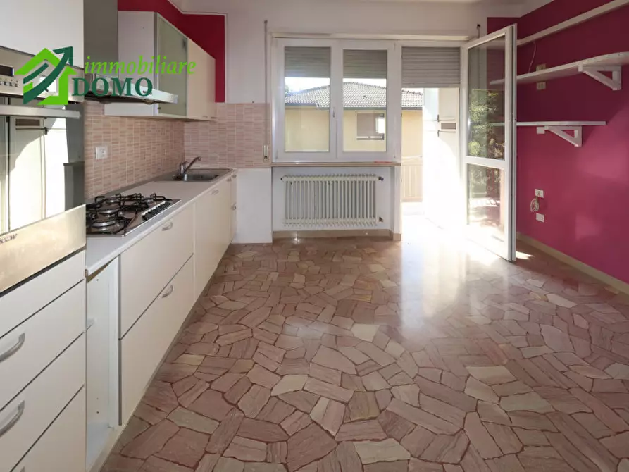 Immagine 3 di Appartamento in affitto  in via Borgosesia a Schio