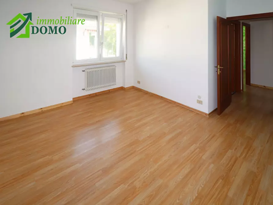 Immagine 11 di Appartamento in affitto  in via Borgosesia a Schio