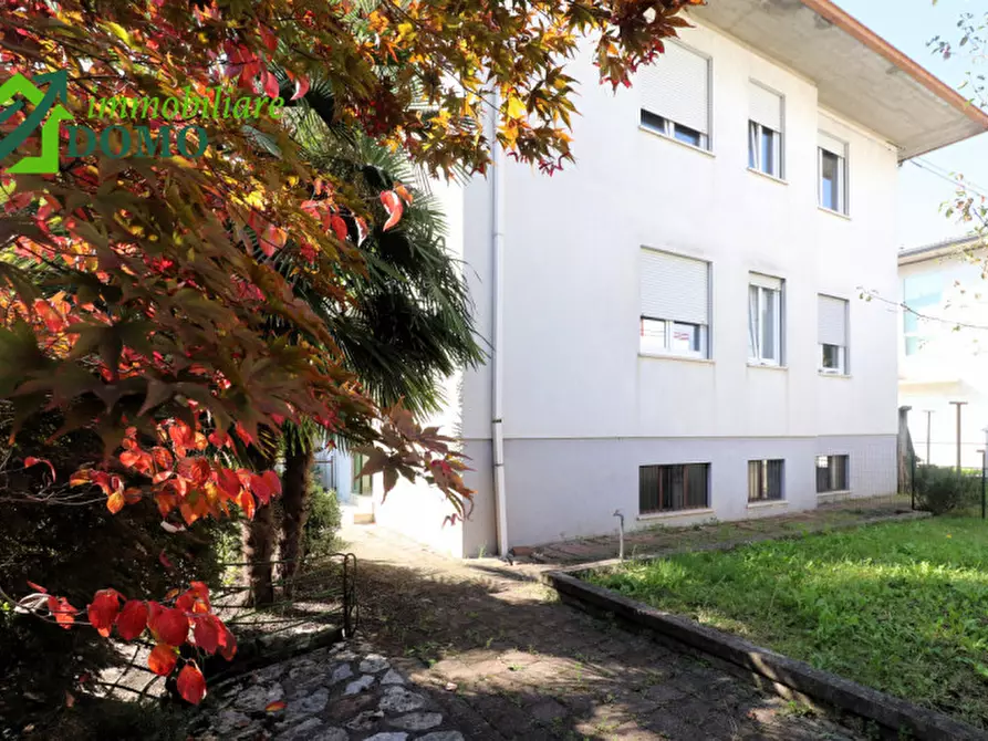 Immagine 15 di Appartamento in affitto  in via Borgosesia a Schio