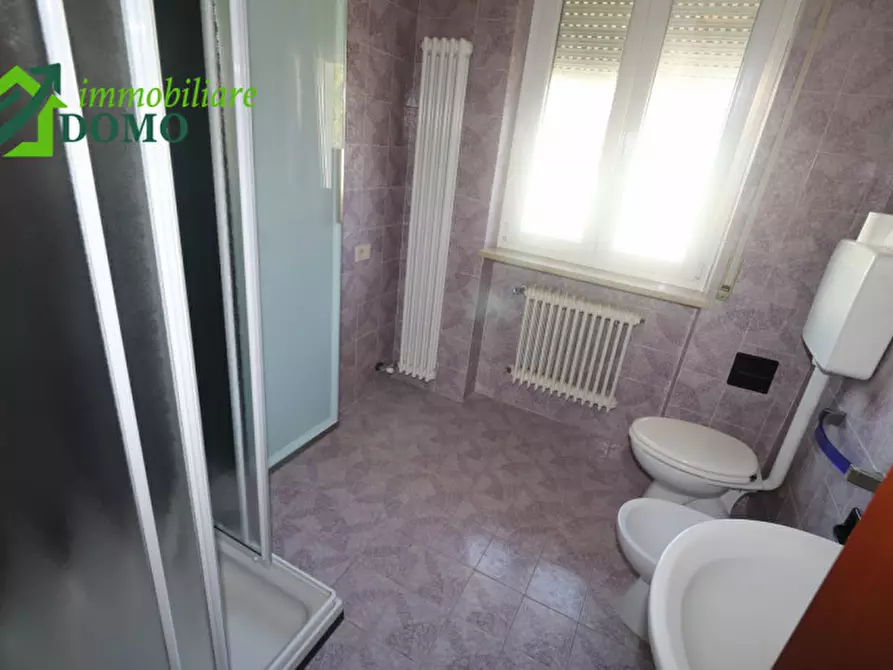 Immagine 15 di Appartamento in affitto  in via Borgosesia a Schio