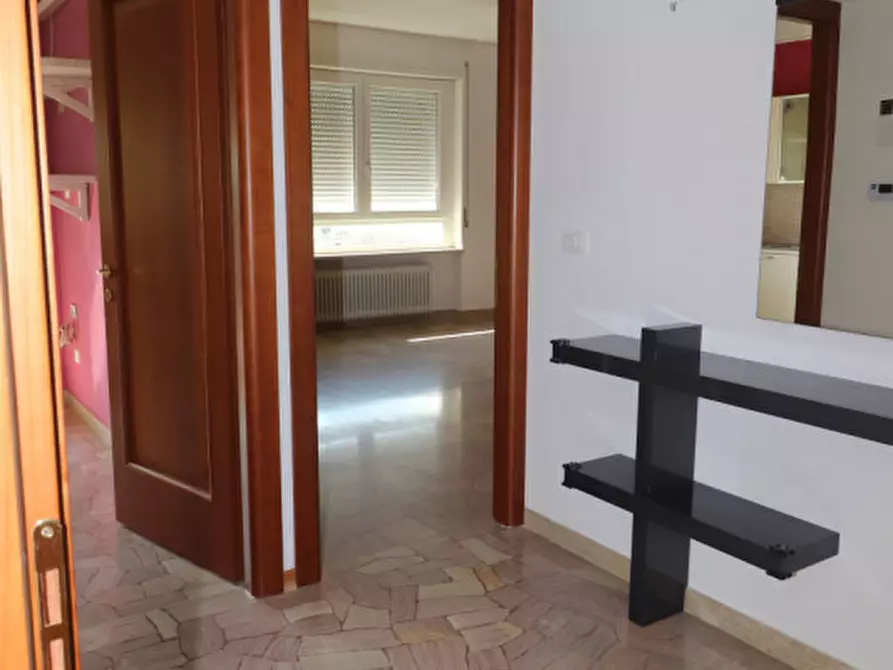 Immagine 19 di Appartamento in affitto  in via Borgosesia a Schio