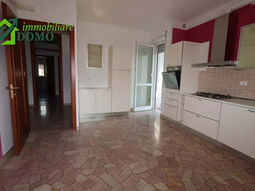 Immagine 20 di Appartamento in affitto  in via Borgosesia a Schio