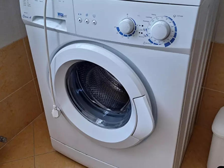 Immagine 9 di Camera in affitto  in Via Marsala a Trento