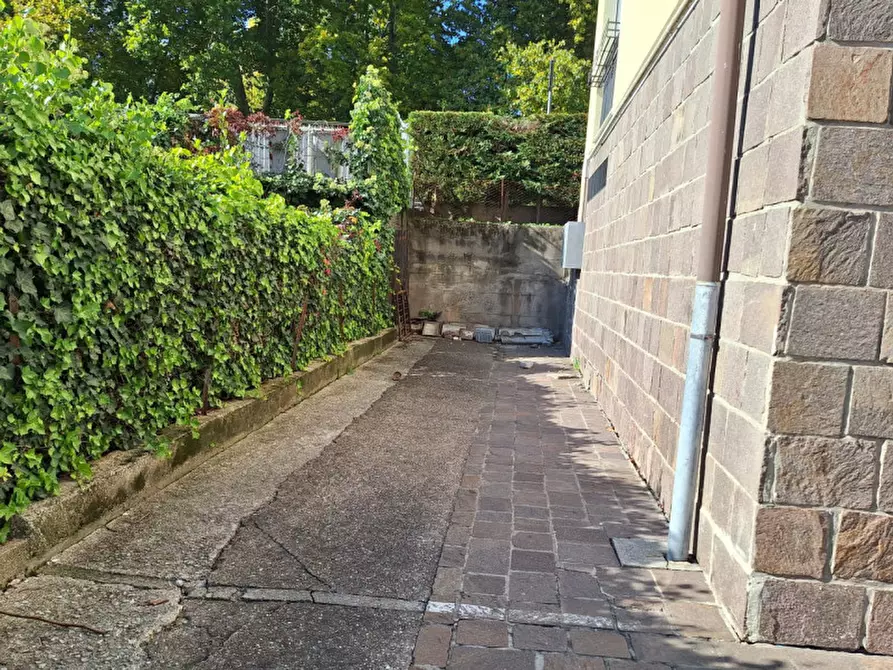 Immagine 14 di Camera in affitto  in Via Marsala a Trento