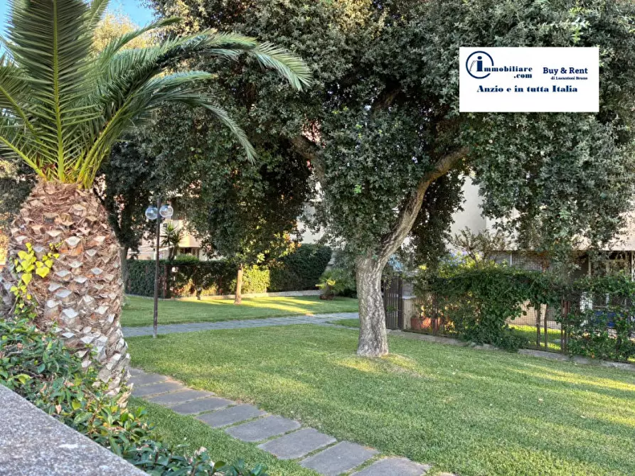 Immagine 3 di Appartamento in vendita  in Via del Teatro Romano a Anzio