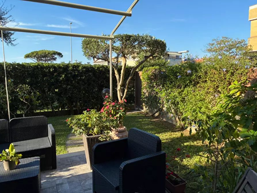 Immagine 11 di Appartamento in vendita  in Via del Teatro Romano a Anzio