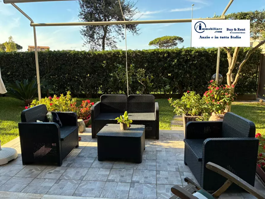 Immagine 13 di Appartamento in vendita  in Via del Teatro Romano a Anzio