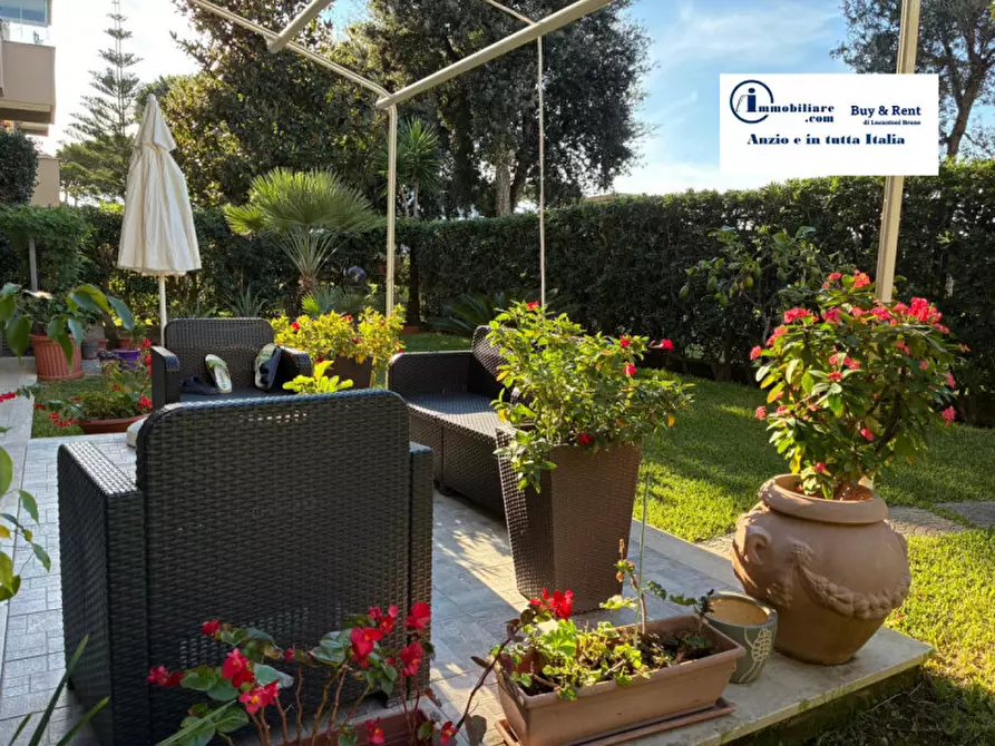 Immagine 15 di Appartamento in vendita  in Via del Teatro Romano a Anzio