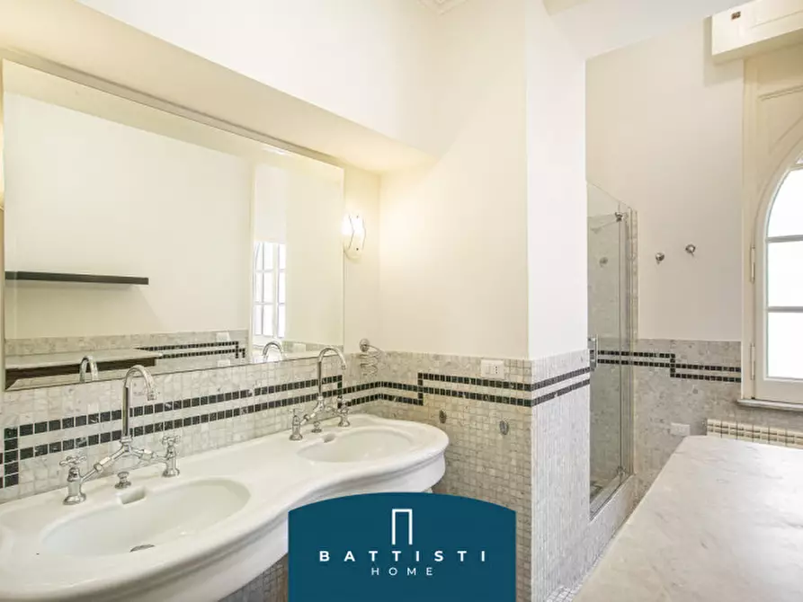 Immagine 28 di Attico in affitto  in Via di San Teodoro a Roma