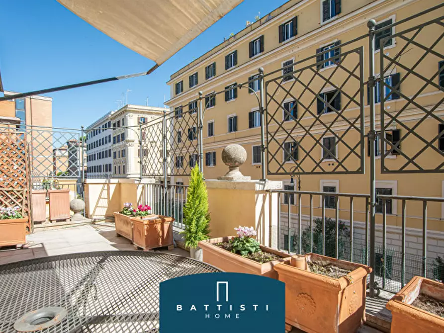 Immagine 34 di Attico in affitto  in Via di San Teodoro a Roma