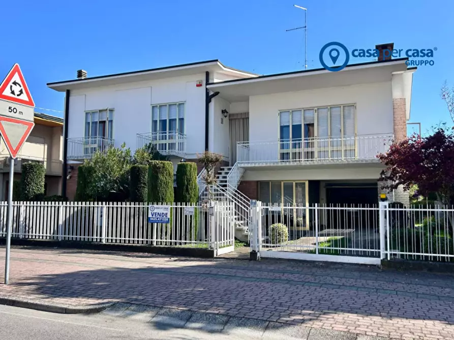 Immagine 3 di Casa indipendente in vendita  in Via Caduti del Lavoro 24 a Lendinara