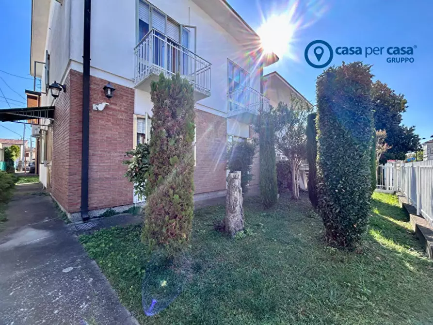 Immagine 4 di Casa indipendente in vendita  in Via Caduti del Lavoro 24 a Lendinara