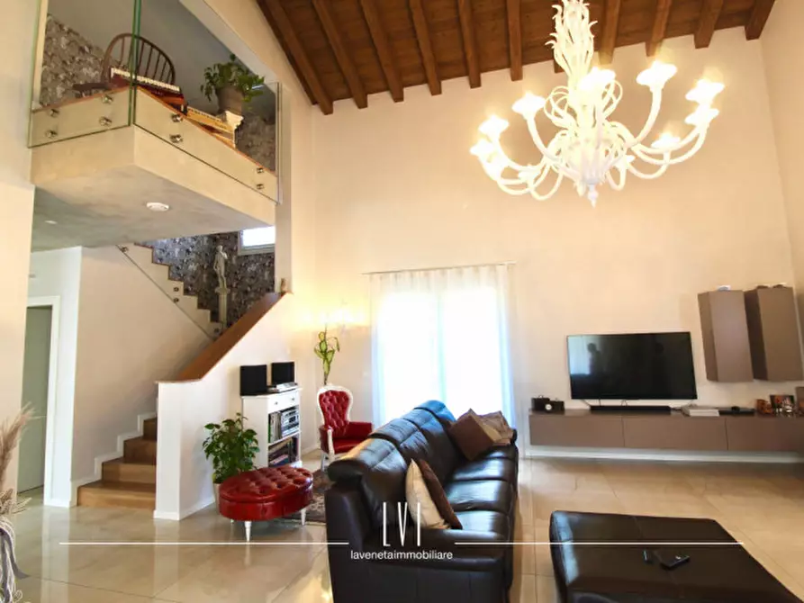 Immagine 4 di Villa in vendita  in via Bosco 2 a Noventa Di Piave