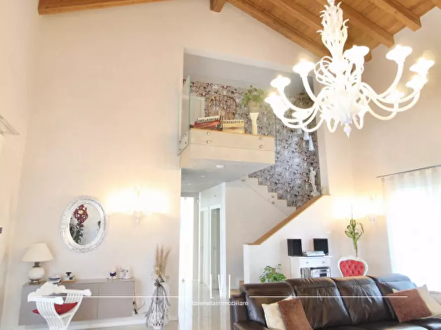 Immagine 6 di Villa in vendita  in via Bosco 2 a Noventa Di Piave