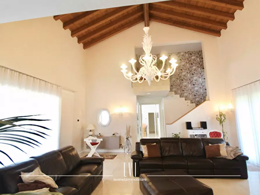 Immagine 8 di Villa in vendita  in via Bosco 2 a Noventa Di Piave