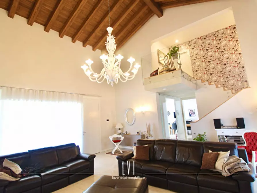 Immagine 10 di Villa in vendita  in via Bosco 2 a Noventa Di Piave