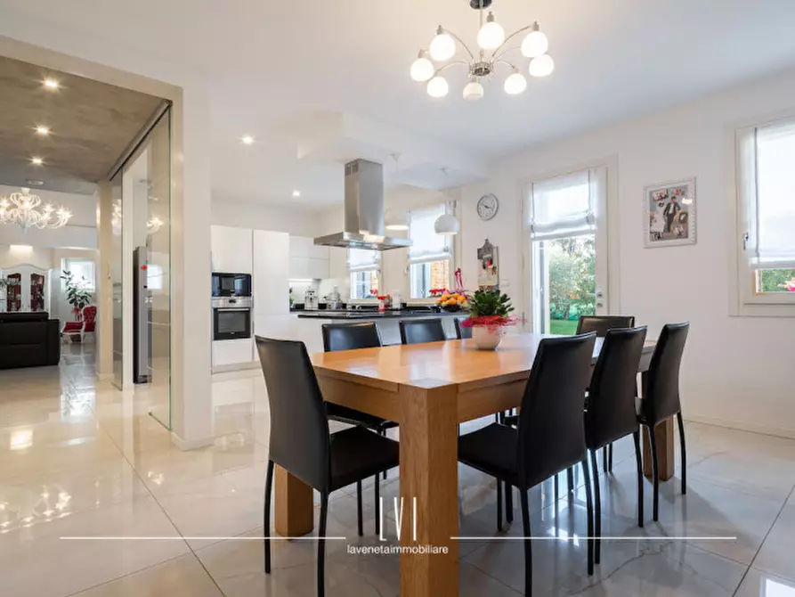 Immagine 16 di Villa in vendita  in via Bosco 2 a Noventa Di Piave