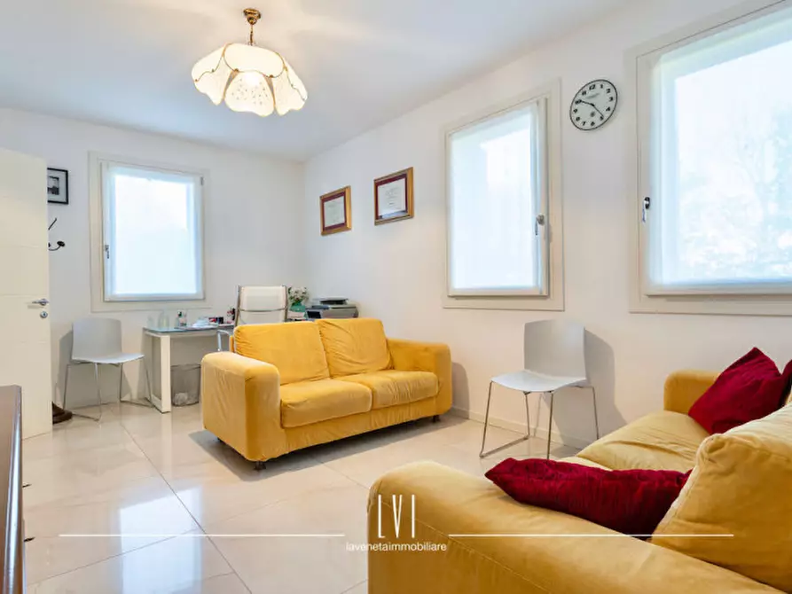 Immagine 18 di Villa in vendita  in via Bosco 2 a Noventa Di Piave