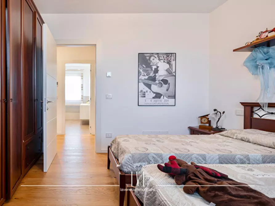 Immagine 32 di Villa in vendita  in via Bosco 2 a Noventa Di Piave