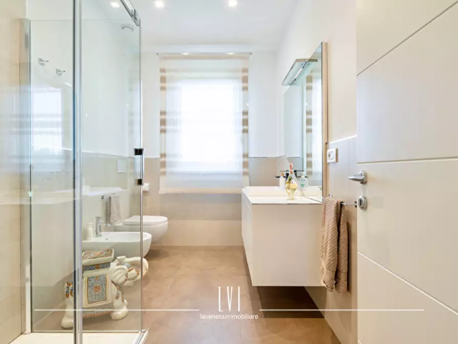 Immagine 33 di Villa in vendita  in via Bosco 2 a Noventa Di Piave