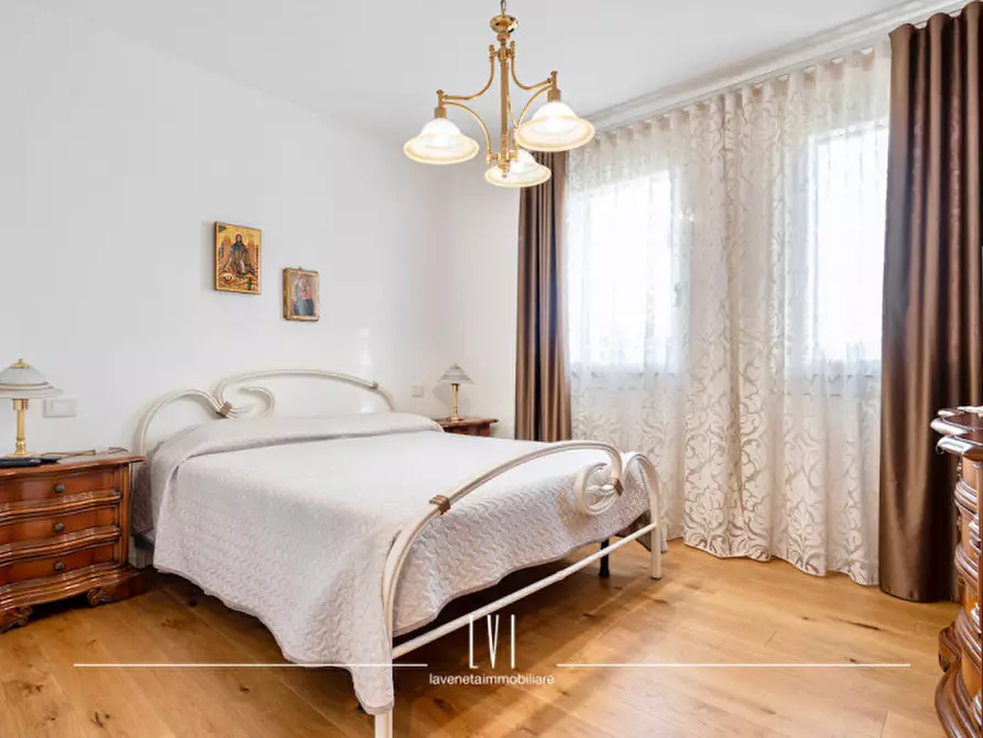 Immagine 35 di Villa in vendita  in via Bosco 2 a Noventa Di Piave