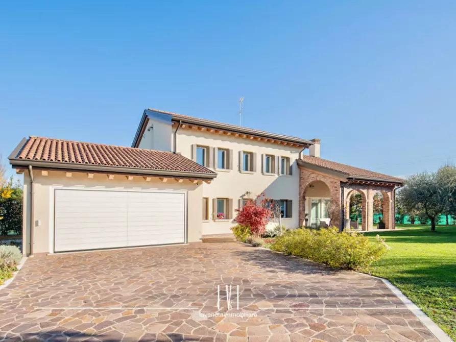 Immagine 49 di Villa in vendita  in via Bosco 2 a Noventa Di Piave