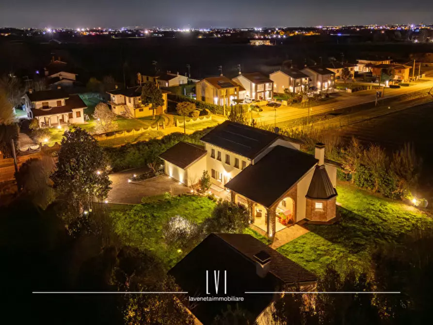 Immagine 54 di Villa in vendita  in via Bosco 2 a Noventa Di Piave