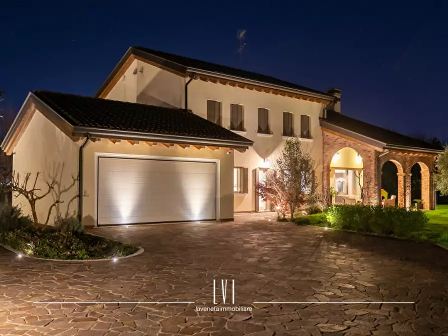 Immagine 55 di Villa in vendita  in via Bosco 2 a Noventa Di Piave