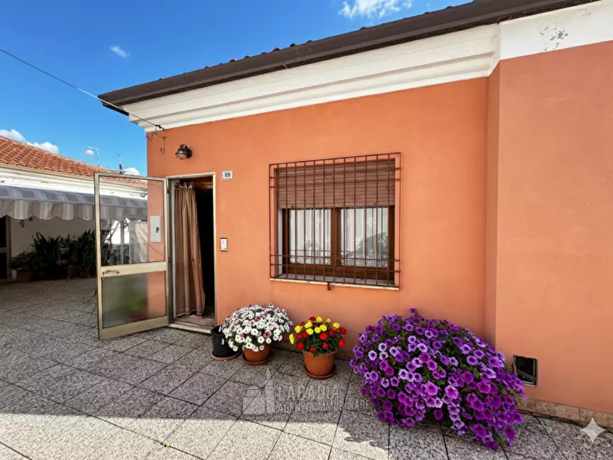 Immagine 1 di Appartamento in affitto  in Via Gustavo Resemini 125 - 89 a Trecenta