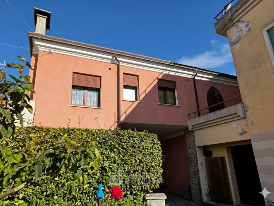 Immagine 3 di Appartamento in vendita  in Via Gustavo Resemini 125 - 89 a Trecenta