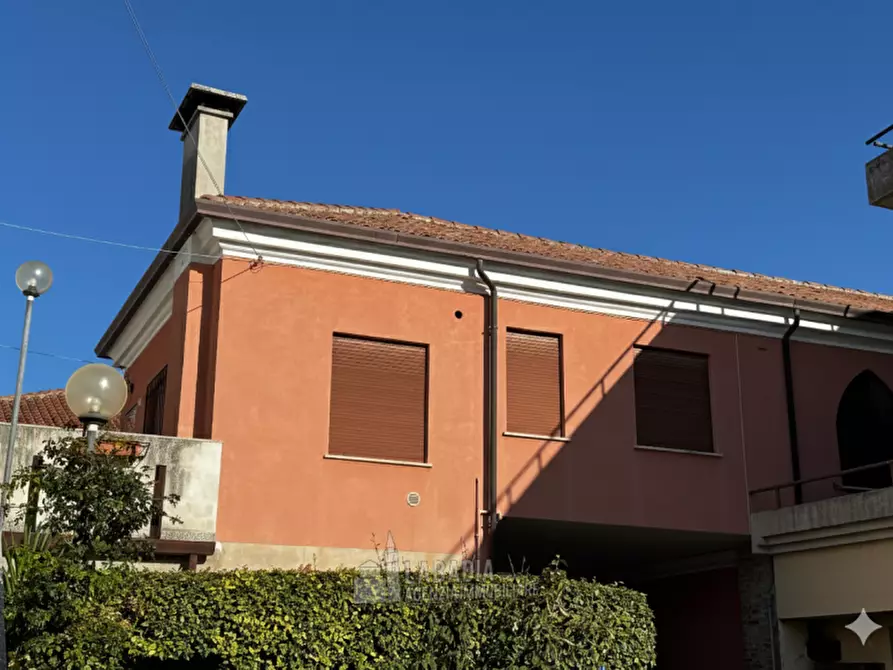 Immagine 4 di Appartamento in affitto  in Via Gustavo Resemini 125 - 89 a Trecenta