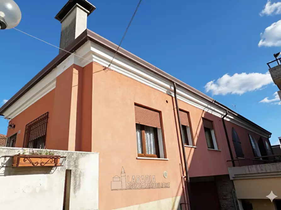Immagine 5 di Appartamento in affitto  in Via Gustavo Resemini 125 - 89 a Trecenta