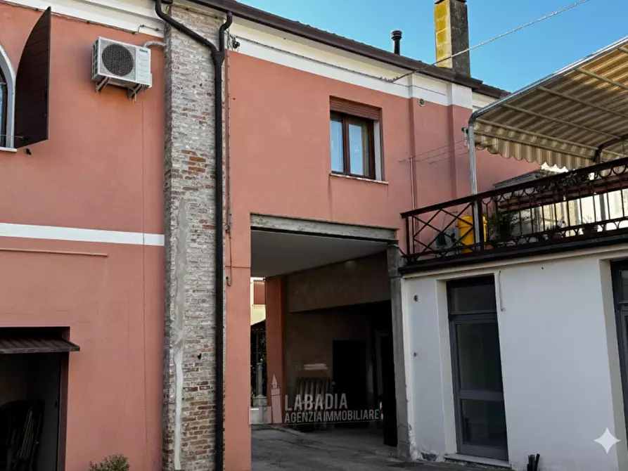 Immagine 40 di Appartamento in affitto  in Via Gustavo Resemini 125 - 89 a Trecenta