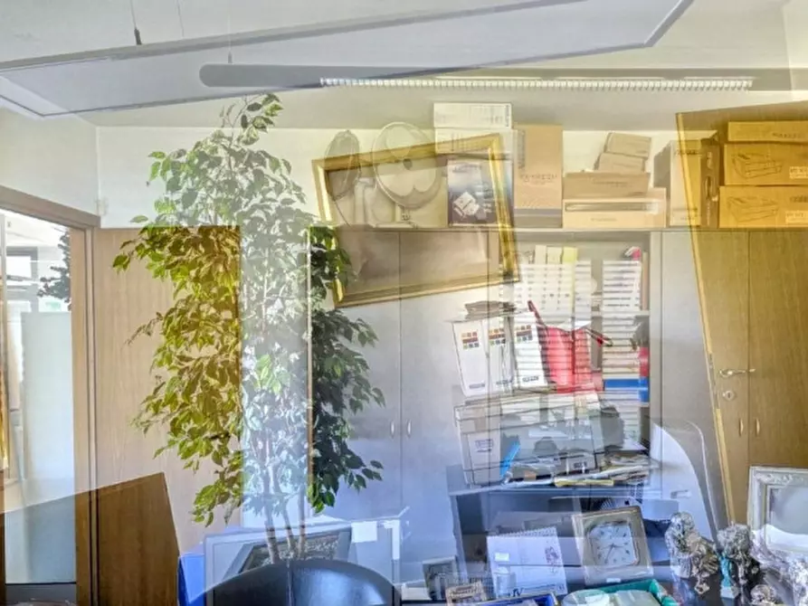 Immagine 6 di Ufficio in vendita  in Via Asilo Bonazzi, 3, 36071 Arzignano VI, Italia a Arzignano