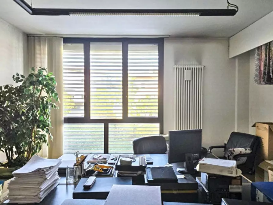 Immagine 7 di Ufficio in vendita  in Via Asilo Bonazzi, 3, 36071 Arzignano VI, Italia a Arzignano