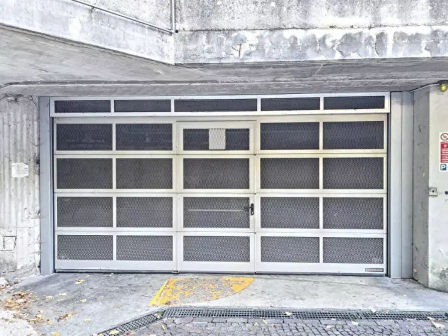 Immagine 16 di Ufficio in vendita  in Via Asilo Bonazzi, 3, 36071 Arzignano VI, Italia a Arzignano