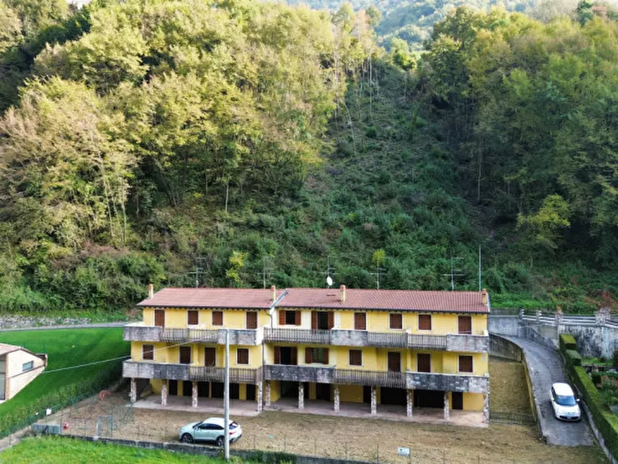 Immagine 7 di Villetta a schiera in vendita  in Via Don Giuseppe Padovani a Selva Di Progno