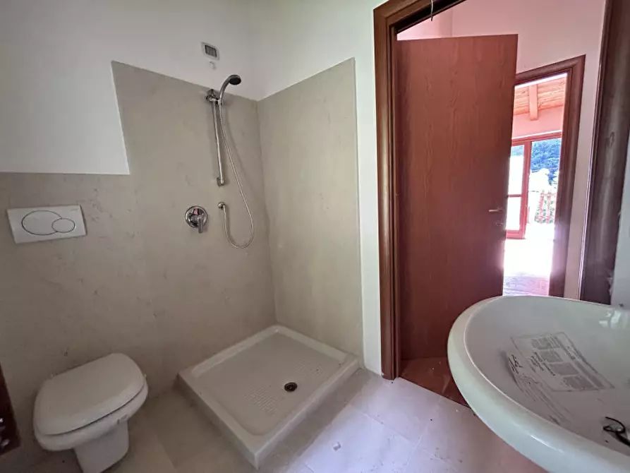 Immagine 14 di Villetta a schiera in vendita  in Via Don Giuseppe Padovani a Selva Di Progno