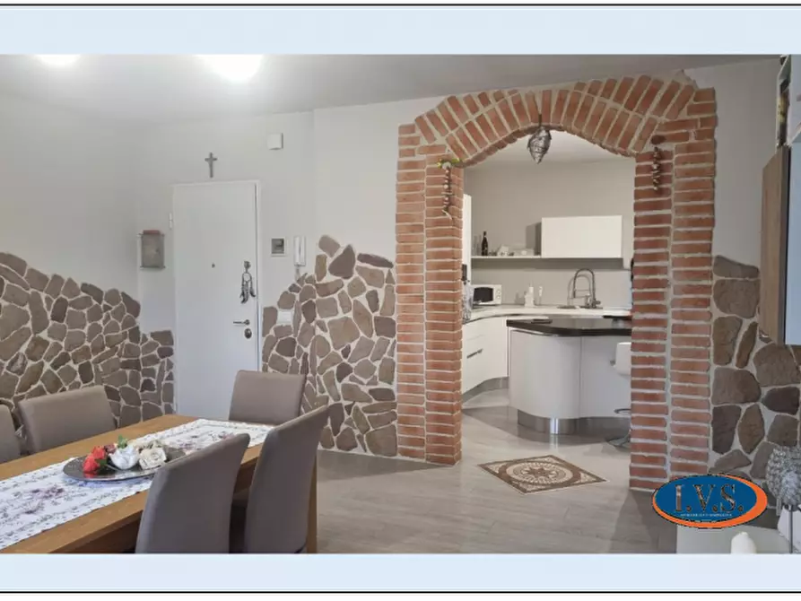 Immagine 3 di Appartamento in vendita  in Piazza Umberto I N. 23 a Camisano Vicentino