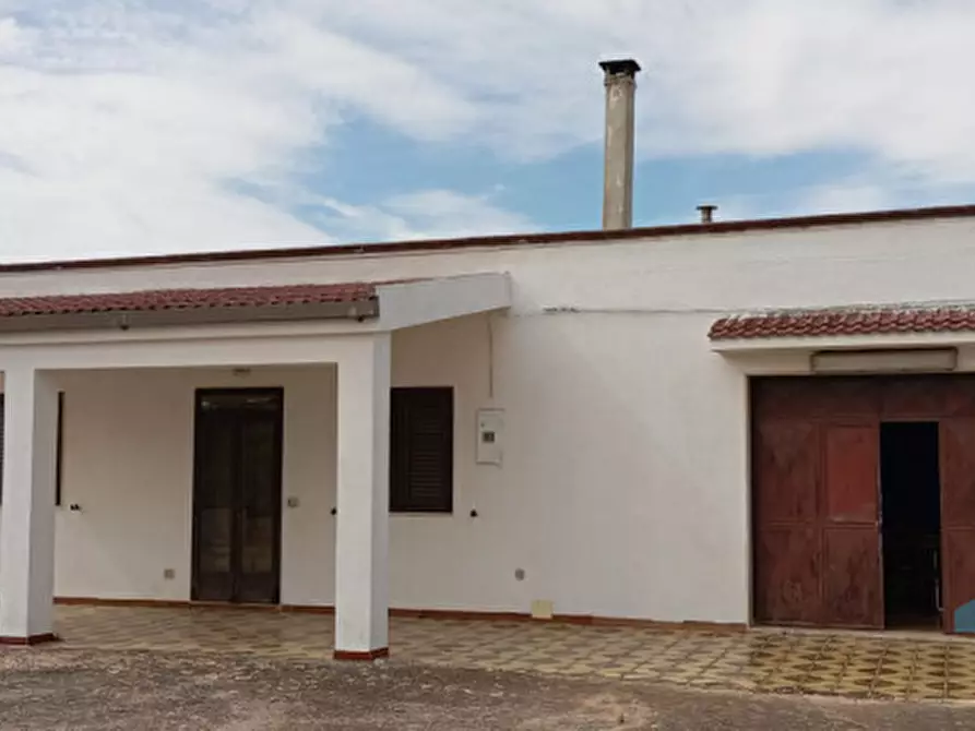 Immagine 1 di Villa in vendita  in Contrada San Giovanni a Ceglie Messapico