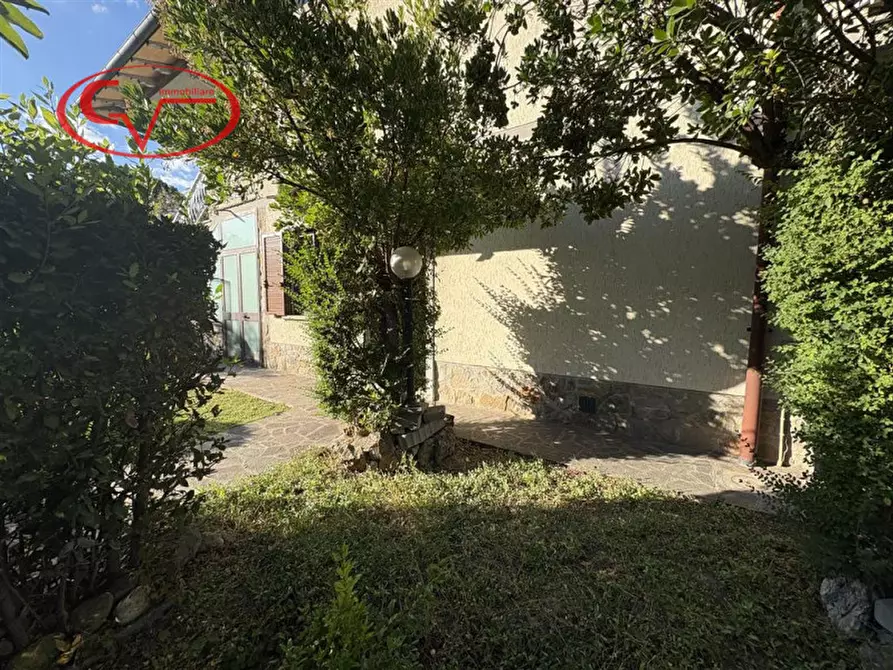 Immagine 21 di Appartamento in vendita  in Via B. Bucciarelli Ducci a Terranuova Bracciolini