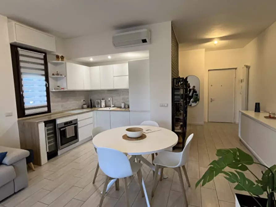 Immagine 5 di Appartamento in vendita  in Via Matteotti a Assago