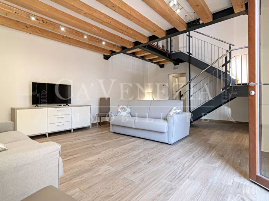 Immagine 3 di Appartamento in vendita  a Venezia