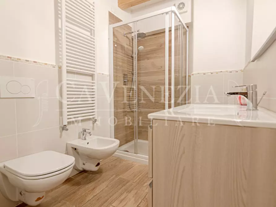 Immagine 6 di Appartamento in vendita  a Venezia