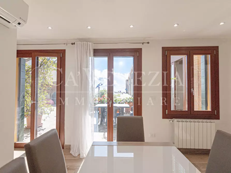 Immagine 8 di Appartamento in vendita  a Venezia